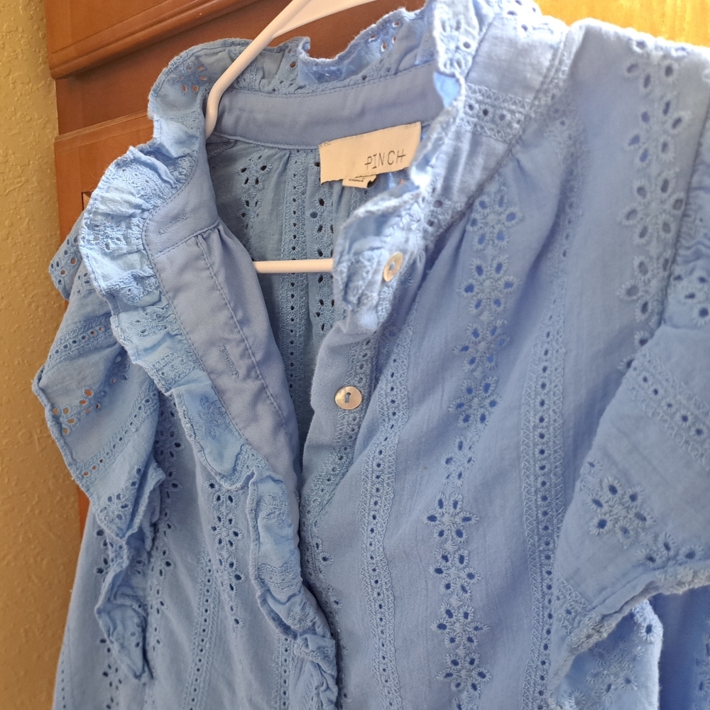 Pinch Blue Button Down Eyelet Flutter Sleeve Shirt Top Size Small - Picture 7 of 8